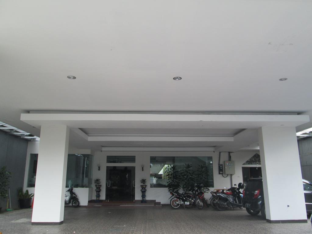 Emia Hotell Bandung Eksteriør bilde